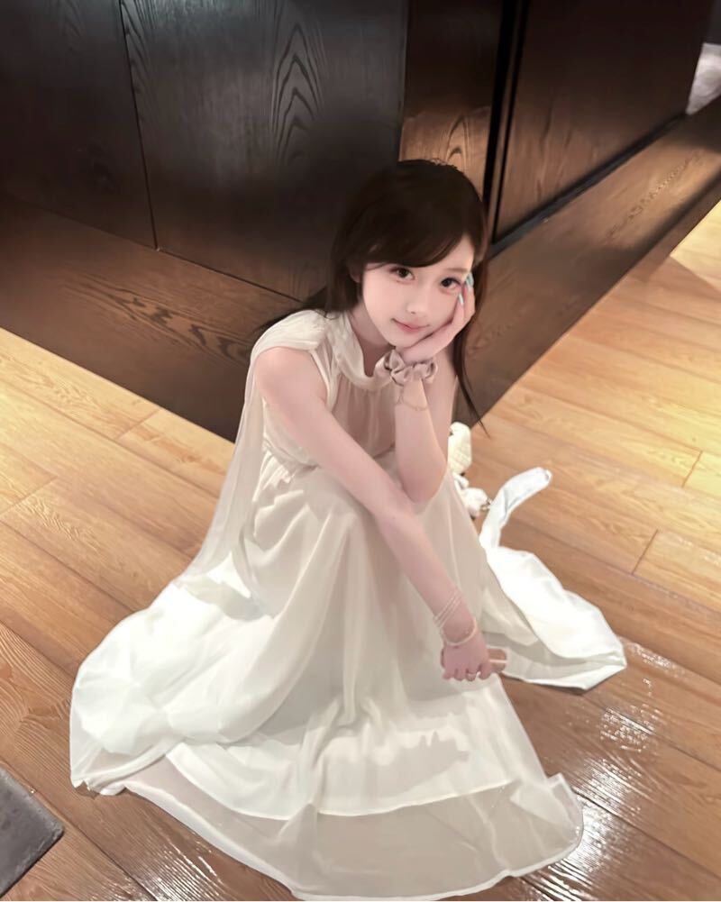 新人 女友感  昵称99  甜美可爱 纯欲 白幼瘦  162c / 乖乖女～ 纯兼职 非常有女友感。可以提前预约