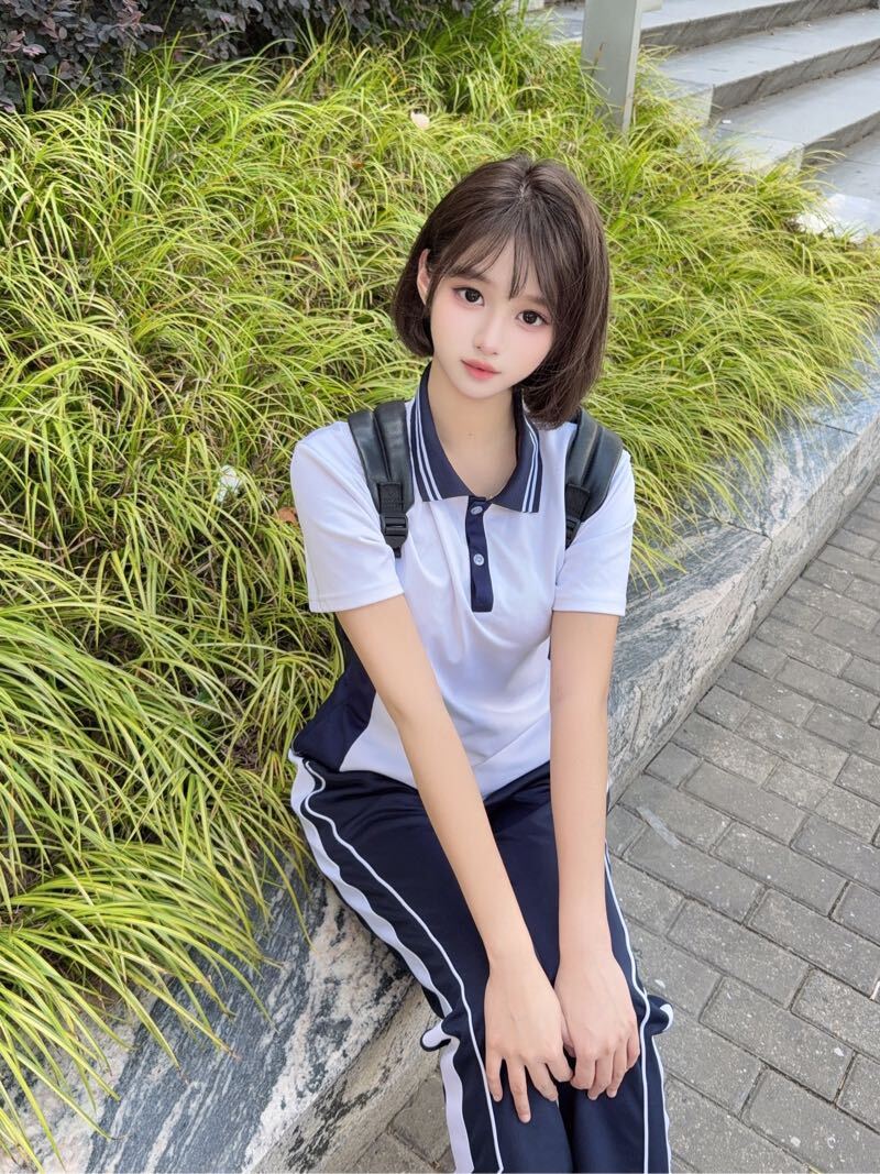 清纯学生初恋脸女友  真实07在校学生 可看sfz ꒰・身高/Height 173