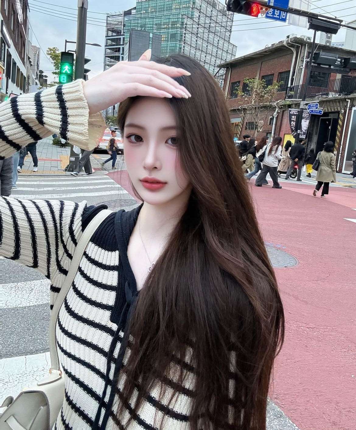 在校大二学生💦💦💦 短暂停留 短期兼职 🧚♀️ 清纯素颜系 纯欲感天菜🧚♀️