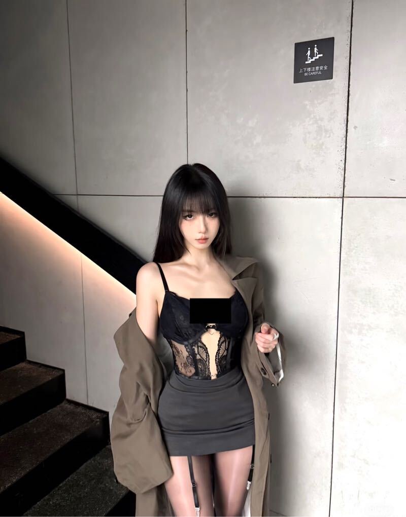 年龄/𝑎𝑔𝑒: 07     身高/ℎ𝑡:167cm     罩杯/𝑐𝑢𝑝:D     体重/𝑤𝑡: 84